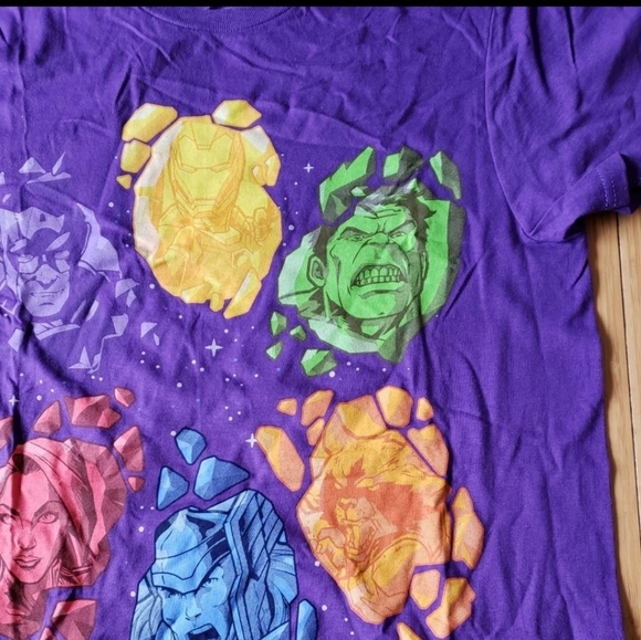 **Host pick**Marvel Tee Shirt - Picture 5 of 8